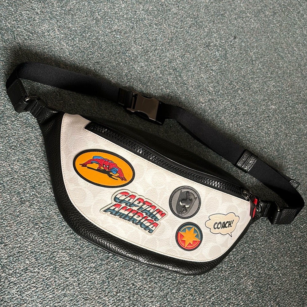 Captain America Coach Waist/Chest Bag